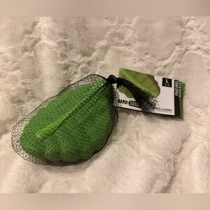 NWT Bark Super Chewer Nylon Basillisimo Size Large